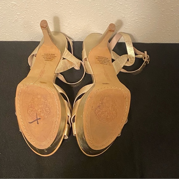 Vince Camuto Peppa Gold Platform Heels 7.5 - Picture 6 of 7